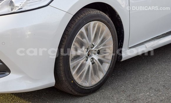 Buy Import Toyota Camry White Car in Import - Dubai in Conakry Buy Import Toyota Camry White Car in Import - Dubai in Conakry
