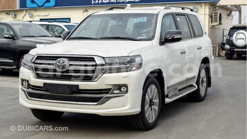 Big with watermark toyota land cruiser conakry import dubai 5121