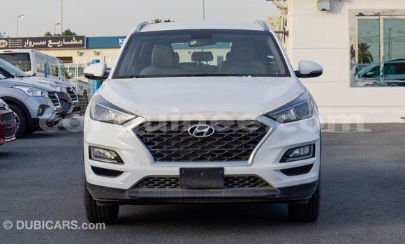 Buy Import Hyundai Tucson White Car in Import - Dubai in Conakry Buy Import Hyundai Tucson White Car in Import - Dubai in Conakry
