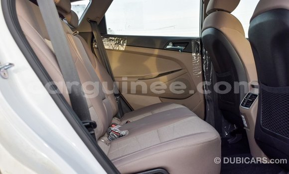 Buy Import Hyundai Tucson White Car in Import - Dubai in Conakry Buy Import Hyundai Tucson White Car in Import - Dubai in Conakry