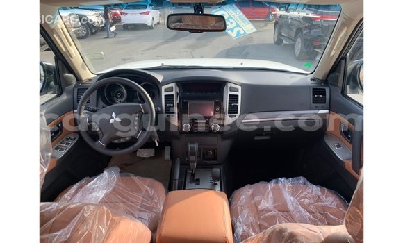 Buy Import Mitsubishi Pajero White Car in Import - Dubai in Conakry Buy Import Mitsubishi Pajero White Car in Import - Dubai in Conakry