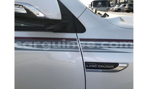 Buy Import Toyota Land Cruiser White Car in Import - Dubai in Conakry Buy Import Toyota Land Cruiser White Car in Import - Dubai in Conakry