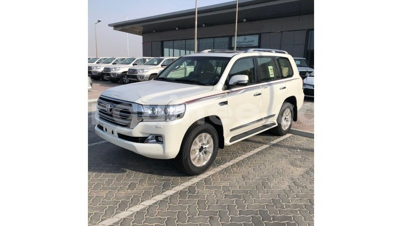 Big with watermark toyota land cruiser conakry import dubai 5132