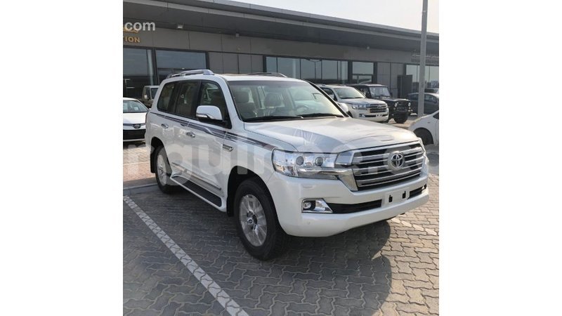 Big with watermark toyota land cruiser conakry import dubai 5132