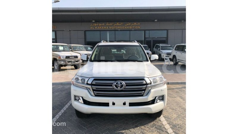 Big with watermark toyota land cruiser conakry import dubai 5132