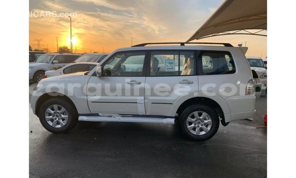 Buy Import Mitsubishi Pajero Black Car in Import - Dubai in Conakry Buy Import Mitsubishi Pajero Black Car in Import - Dubai in Conakry