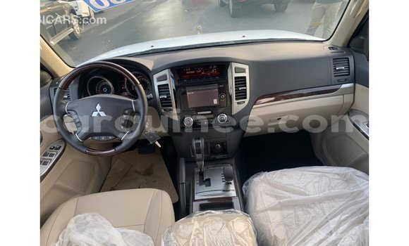 Buy Import Mitsubishi Pajero Black Car in Import - Dubai in Conakry Buy Import Mitsubishi Pajero Black Car in Import - Dubai in Conakry