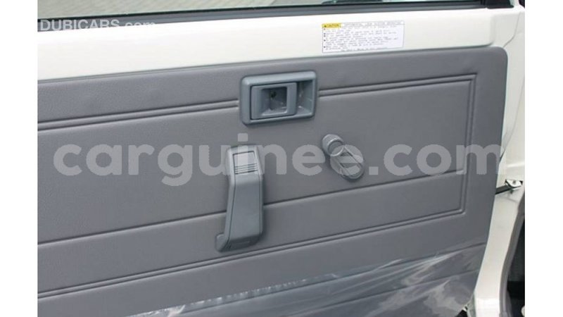 Big with watermark toyota land cruiser conakry import dubai 5136