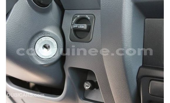 Buy Import Toyota Land Cruiser White Car in Import - Dubai in Conakry Buy Import Toyota Land Cruiser White Car in Import - Dubai in Conakry