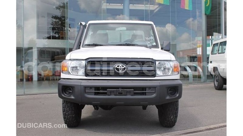 Big with watermark toyota land cruiser conakry import dubai 5136