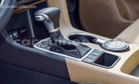 Buy Import Kia Sportage White Car in Import - Dubai in Conakry Buy Import Kia Sportage White Car in Import - Dubai in Conakry