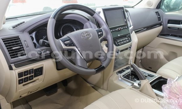 Buy Import Toyota Land Cruiser Black Car in Import - Dubai in Conakry Buy Import Toyota Land Cruiser Black Car in Import - Dubai in Conakry