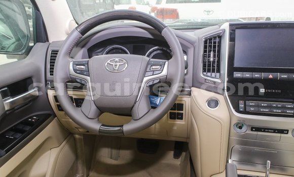 Buy Import Toyota Land Cruiser Black Car in Import - Dubai in Conakry Buy Import Toyota Land Cruiser Black Car in Import - Dubai in Conakry
