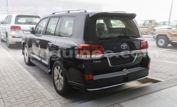 Buy Import Toyota Land Cruiser Black Car in Import - Dubai in Conakry Buy Import Toyota Land Cruiser Black Car in Import - Dubai in Conakry