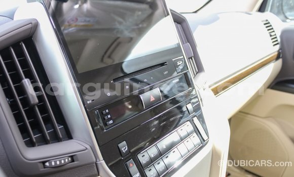 Buy Import Toyota Land Cruiser White Car in Import - Dubai in Conakry Buy Import Toyota Land Cruiser White Car in Import - Dubai in Conakry