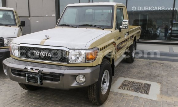 Buy Import Toyota Land Cruiser Beige Car in Import - Dubai in Conakry Buy Import Toyota Land Cruiser Beige Car in Import - Dubai in Conakry