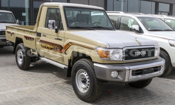 Buy Import Toyota Land Cruiser Beige Car in Import - Dubai in Conakry Buy Import Toyota Land Cruiser Beige Car in Import - Dubai in Conakry