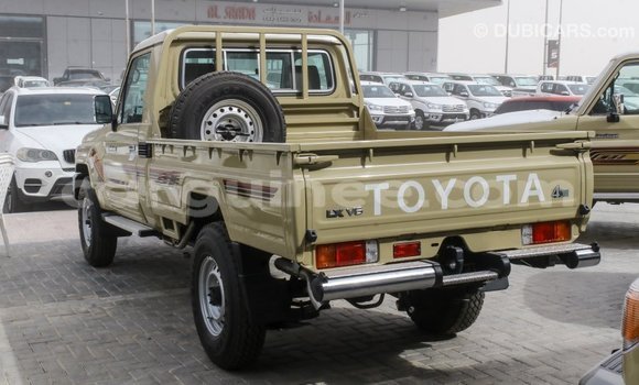 Buy Import Toyota Land Cruiser Beige Car in Import - Dubai in Conakry Buy Import Toyota Land Cruiser Beige Car in Import - Dubai in Conakry