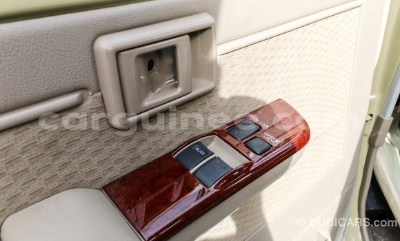 Acheter Import Voiture Toyota Land Cruiser Beige à Import - Dubai, Conakry Acheter Import Voiture Toyota Land Cruiser Beige à Import - Dubai, Conakry