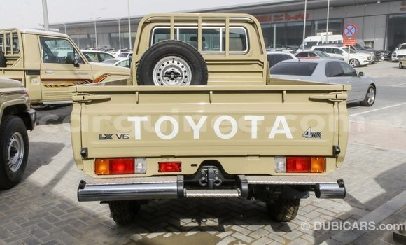 Acheter Import Voiture Toyota Land Cruiser Beige à Import - Dubai, Conakry Acheter Import Voiture Toyota Land Cruiser Beige à Import - Dubai, Conakry