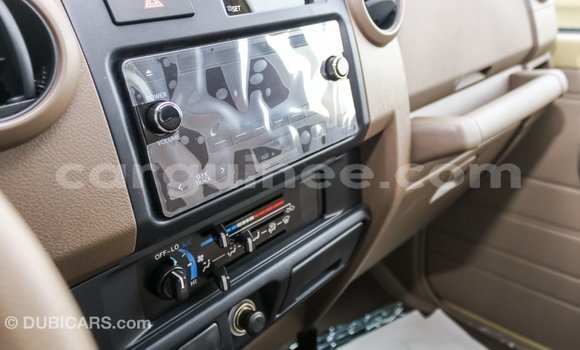 Buy Import Toyota Land Cruiser Beige Car in Import - Dubai in Conakry Buy Import Toyota Land Cruiser Beige Car in Import - Dubai in Conakry
