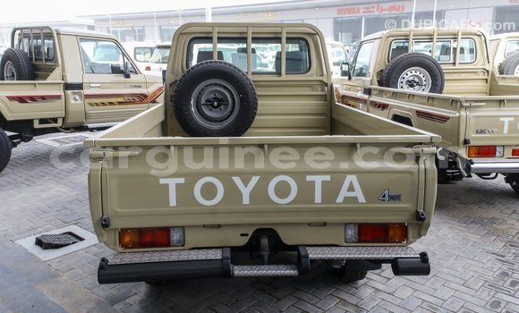 Buy Import Toyota Land Cruiser Beige Car in Import - Dubai in Conakry Buy Import Toyota Land Cruiser Beige Car in Import - Dubai in Conakry