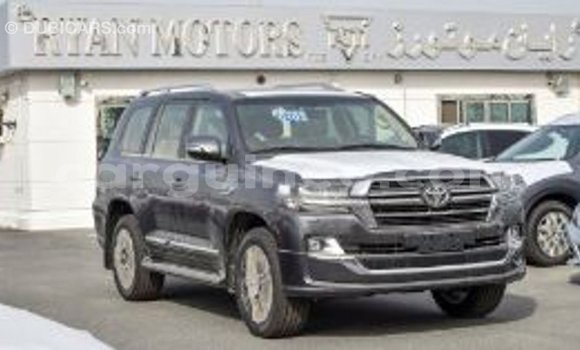 Buy Import Toyota Land Cruiser Other Car in Import - Dubai in Conakry Buy Import Toyota Land Cruiser Other Car in Import - Dubai in Conakry