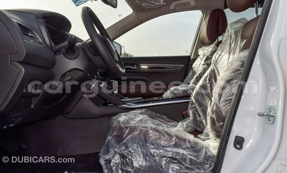 Buy Import Renault Koleos White Car in Import - Dubai in Conakry Buy Import Renault Koleos White Car in Import - Dubai in Conakry