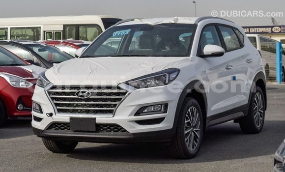 Buy Import Hyundai Tucson White Car in Import - Dubai in Conakry Buy Import Hyundai Tucson White Car in Import - Dubai in Conakry