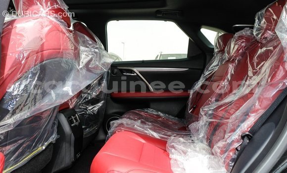 Acheter Import Voiture Lexus RX 300 Blanc à Import - Dubai, Conakry Acheter Import Voiture Lexus RX 300 Blanc à Import - Dubai, Conakry