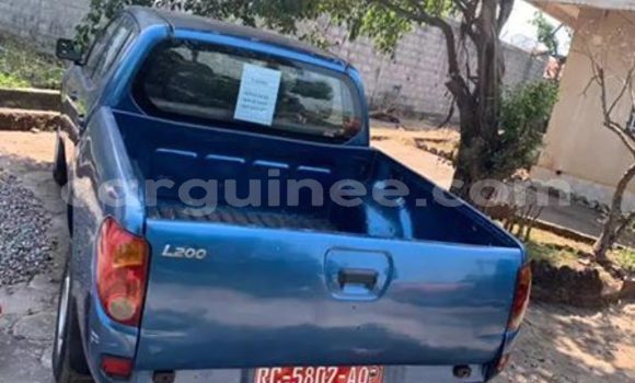 Acheter Occasion Voiture Mitsubishi L200 Bleu à Conakry, Conakry