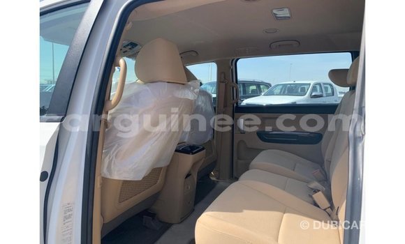 Buy Import Kia Carnival White Car in Import - Dubai in Conakry Buy Import Kia Carnival White Car in Import - Dubai in Conakry