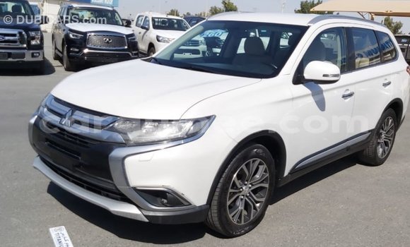 Buy Import Mitsubishi Outlander White Car in Import - Dubai in Conakry Buy Import Mitsubishi Outlander White Car in Import - Dubai in Conakry