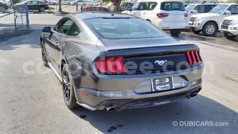 Big with watermark ford mustang conakry import dubai 5170