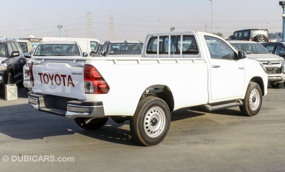 Acheter Import Voiture Toyota Hilux Blanc à Import - Dubai, Conakry Acheter Import Voiture Toyota Hilux Blanc à Import - Dubai, Conakry