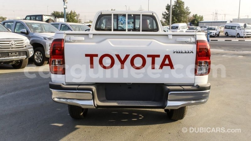 Big with watermark toyota hilux conakry import dubai 5190