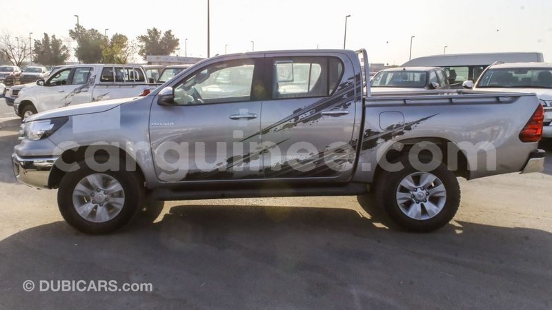 Big with watermark toyota hilux conakry import dubai 5191