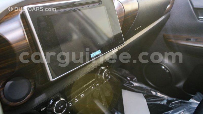 Big with watermark toyota hilux conakry import dubai 5191