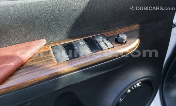 Buy Import Toyota Hilux White Car in Import - Dubai in Conakry Buy Import Toyota Hilux White Car in Import - Dubai in Conakry