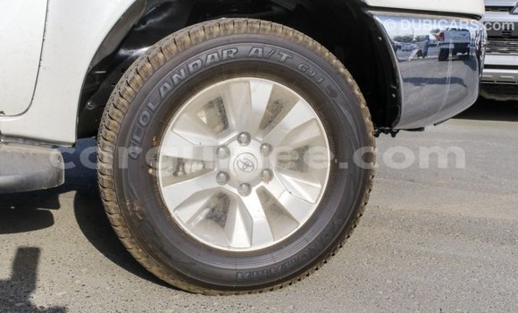 Buy Import Toyota Hilux White Car in Import - Dubai in Conakry Buy Import Toyota Hilux White Car in Import - Dubai in Conakry