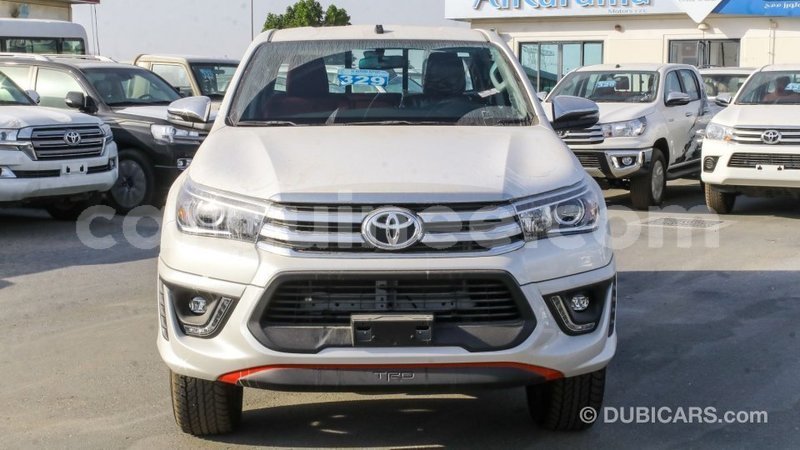 Big with watermark toyota hilux conakry import dubai 5195