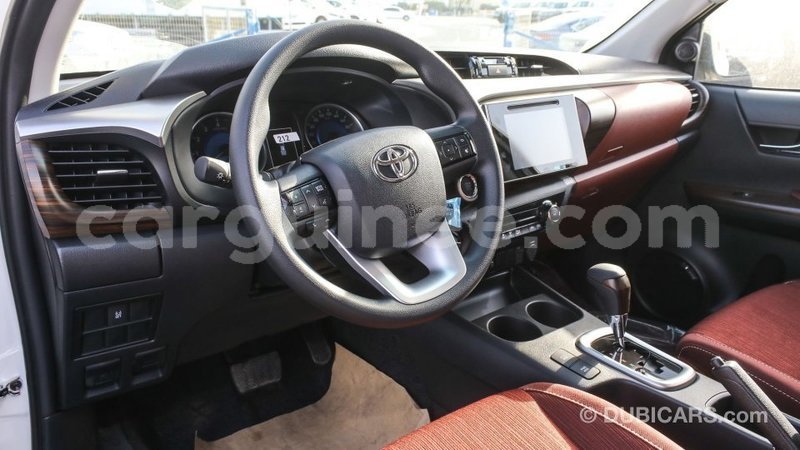 Big with watermark toyota hilux conakry import dubai 5195