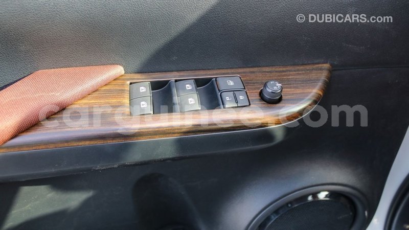 Big with watermark toyota hilux conakry import dubai 5195