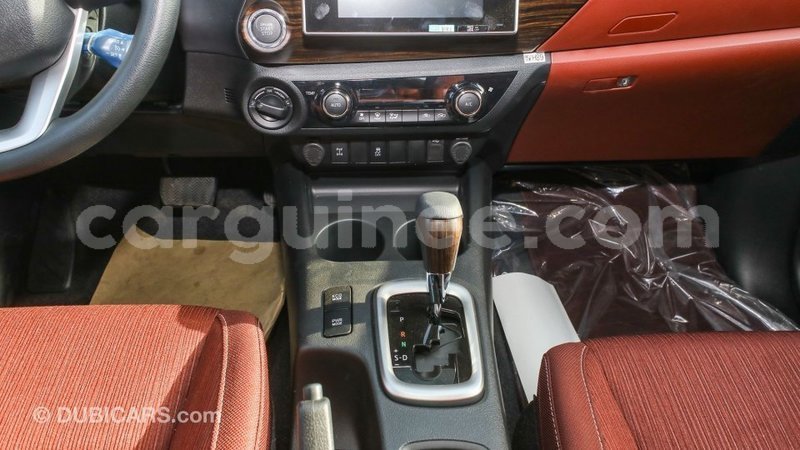 Big with watermark toyota hilux conakry import dubai 5195
