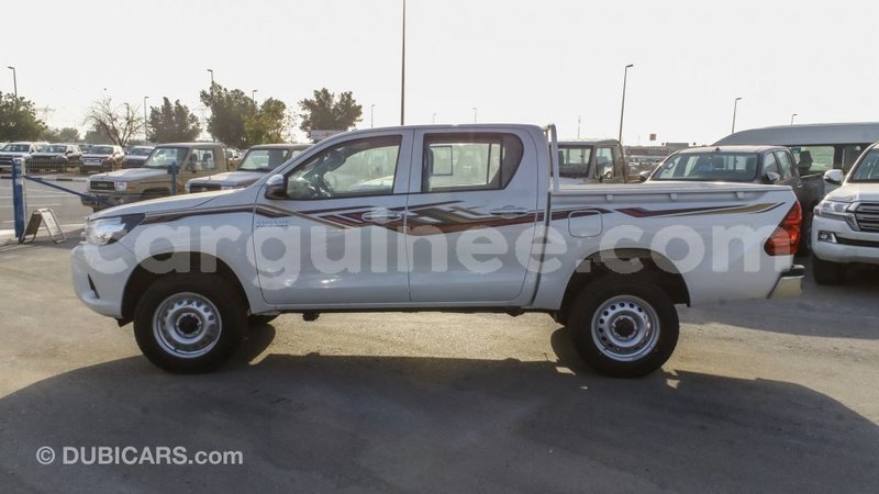 Big with watermark toyota hilux conakry import dubai 5198