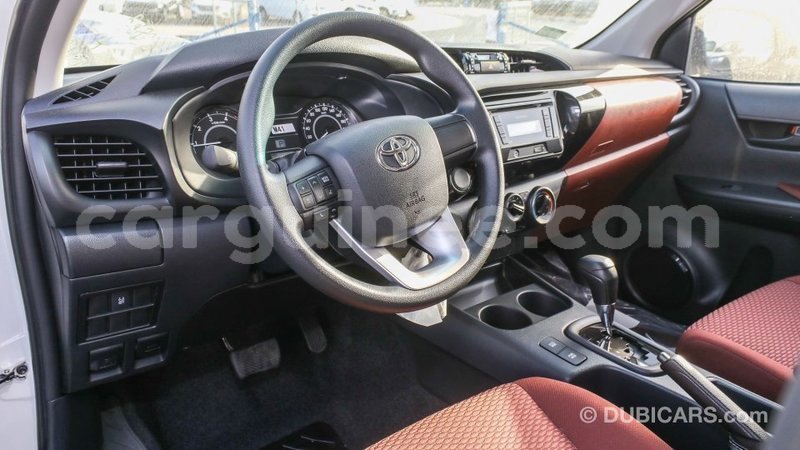 Big with watermark toyota hilux conakry import dubai 5198