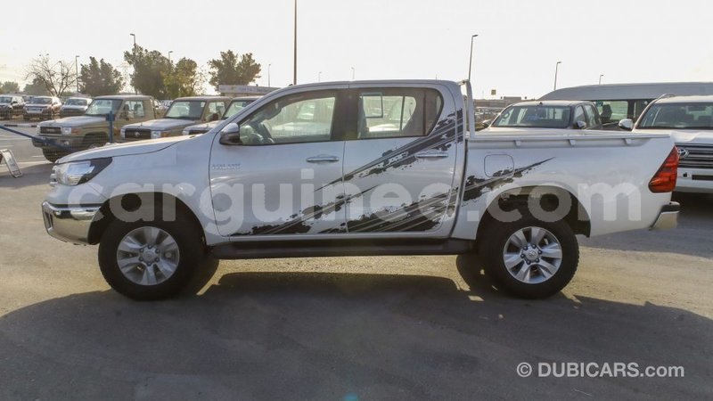 Big with watermark toyota hilux conakry import dubai 5199