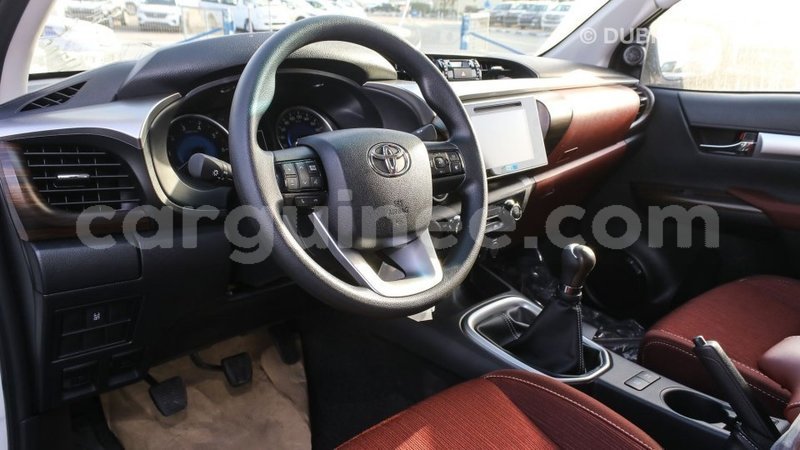 Big with watermark toyota hilux conakry import dubai 5199