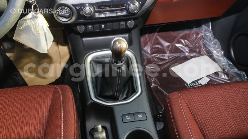 Big with watermark toyota hilux conakry import dubai 5199
