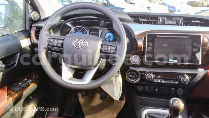 Big with watermark toyota hilux conakry import dubai 5199
